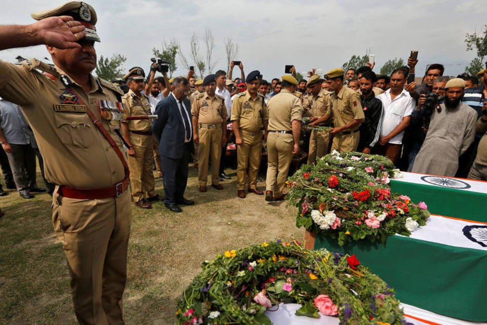 Combates na Caxemira indiana matam 1 soldado e 6 insurgentes