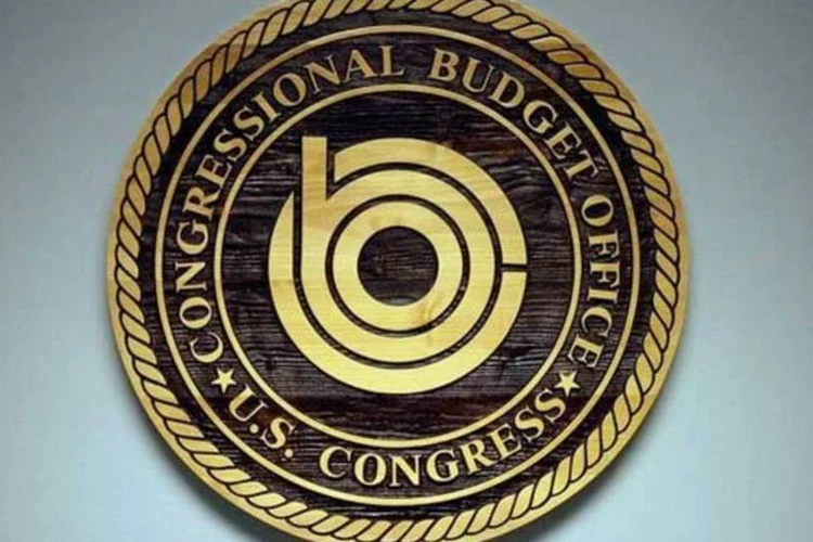 
	CBO: escrit&oacute;rio considerou que o crescimento chegaria a pouco mais que o dobro (2,9%), se eles n&atilde;o foram aplicados, caso o governo e o Congresso entrem em acordo
 (AFP/ Chip Somodevilla)
