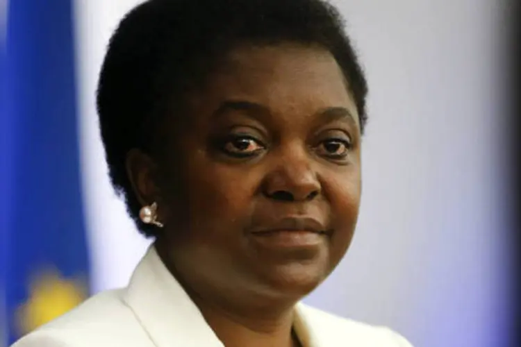 
	A ministra da Integra&ccedil;&atilde;o da It&aacute;lia, Cecile Kyenge:&nbsp;Kyenge pede&nbsp;&quot;que a pol&iacute;tica se levante para condenar esses ataques ou o racismo pode se transformar em uma arma perigosa&quot;
 (REUTERS/Tony Gentile)