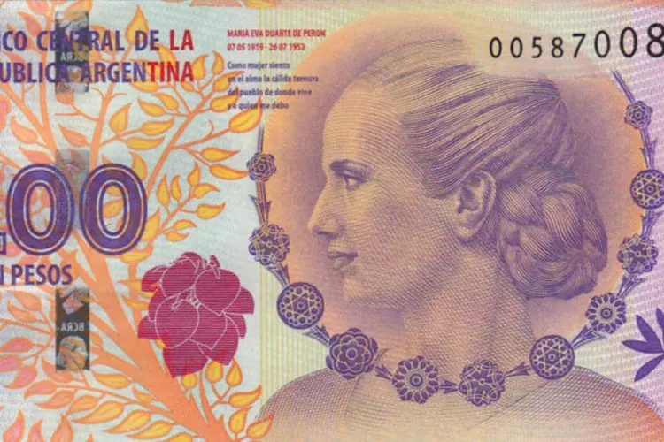 
	C&eacute;dula de dinheiro da Argentina: pouco ap&oacute;s Macri assumir a presid&ecirc;ncia, em 10 de dezembro, o governo argentino resolveu deixar de divulgar os dados oficiais de infla&ccedil;&atilde;o
 (Banknote World)