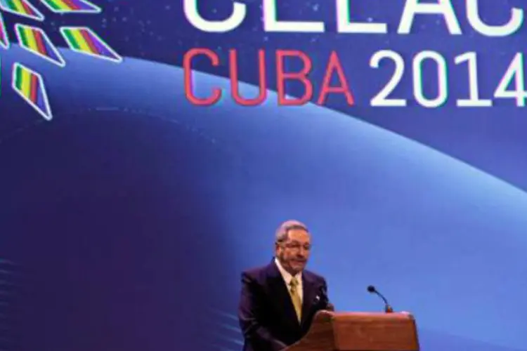 
	Ra&uacute;l Castro: &quot;Proclamo solenemente a Am&eacute;rica Latina e o Caribe como zona de paz&quot;, afirmou o presidente cubano
 (AFP)