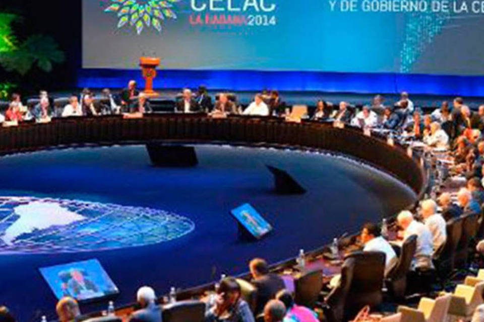Celac traiu democracia com apoio a Cuba, segundo EUA