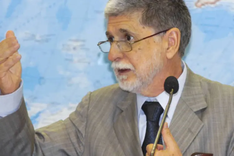 
	Ministro da Defesa, Celso Amorim: ministro vai avaliar com Pinz&oacute;n os avan&ccedil;os dos acordos alcan&ccedil;ados em reuni&otilde;es anteriores sobre o controle da fronteira
 (Márcia Kalume/ Agência Senado)