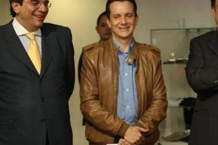 O vice Luiz Flávio Borges D'Urso (à esquerda), candidato Celso Russomanno (centro) e o deputado do PTB, Campos Machado (à direita) (Divulgação/Facebook)