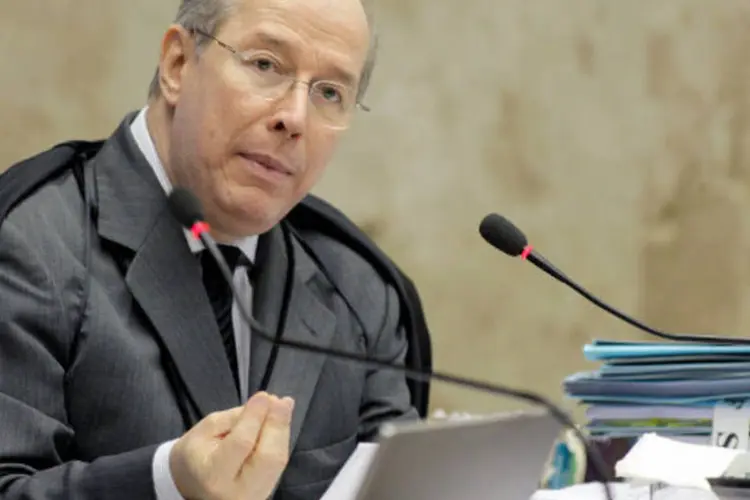 O ministro Celso de Mello foi internado na noite de quarta-feira com suspeita de pneumonia (Felipe Sampaio/STF)
