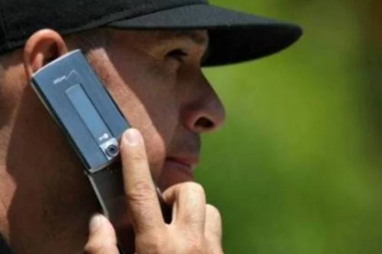 Apesar do custo mais alto, celulares pré-pagos são maioria no Brasil (.)