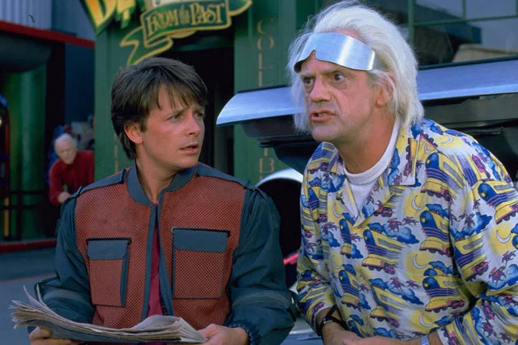 
	Cena do filme &quot;De volta para o futuro II&quot;: data ser&aacute; comemorada por f&atilde;s com maratona da trilogia, desfile de carros DeLorean e reuni&otilde;es nos locais de grava&ccedil;&atilde;o
 (Divulgação)
