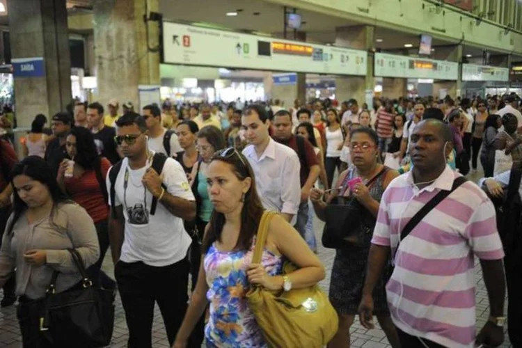 
	Central do Brasil lotada: prefeitura anunciou plano de conting&ecirc;ncia para per&iacute;odo da greve dos rodovi&aacute;rios
 (Tomaz Silva/Agência Brasil)