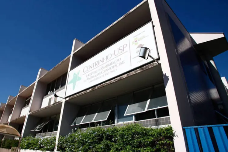 Detalhe para a fachada da Unidade I do Hospital de Reabilitação de Anomalias Craniofaciais (Centrinho), em Bauru (Adauto Nascimento/Banco de Imagens do HRAC)