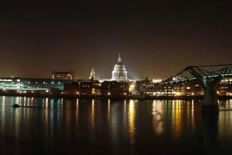 Londres serviu de cenário para muitas histórias de Charle Dickens (Creative Commons/Man and his cam)
