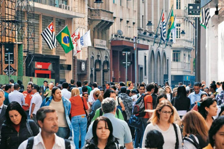 População: o Brasil se manteve na 79ª posição no ranking de 188 países (Germano Lüders/Site Exame)