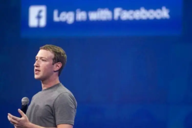 
	O CEO do Facebook, Mark Zuckerberg: ser&aacute; o sexto centro de dados da companhia americana no mundo todo e o segundo na Europa
 (Josh Edelson/AFP)