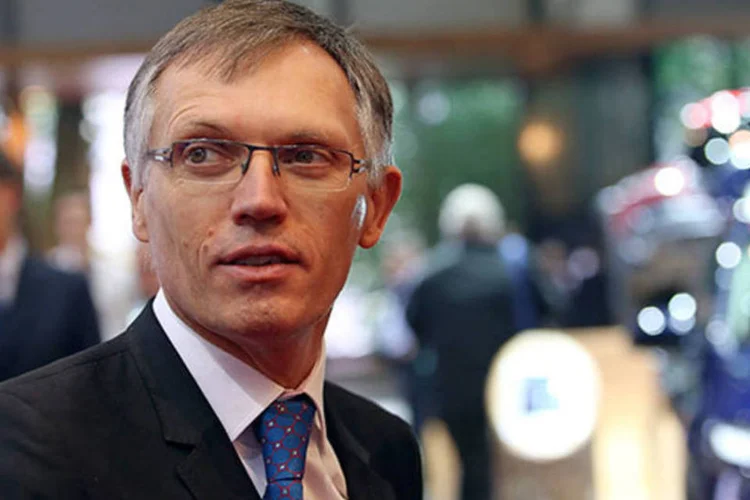 
	Carlos Tavares: aos 55 anos de idade, ele est&aacute; encarregado da reviravolta da segunda maior fabricante de carros da Europa
 (Chris Ratcliffe/Bloomberg)