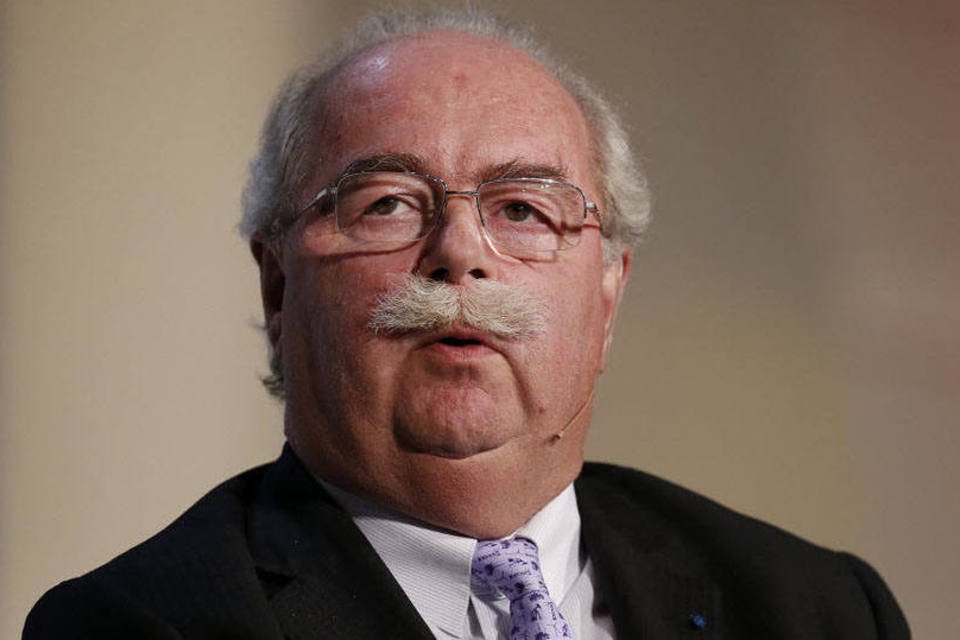 Morte de presidente da Total reflete ritmo frenético de CEOs
