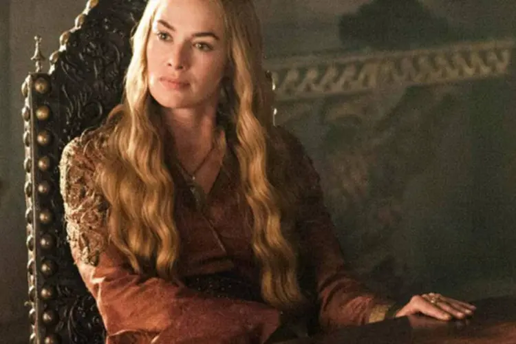 
	Cersei Lannister em Game of Thrones: a rainha deveria sair nua da igreja de St. Nicholas
 (Helen Sloan/ HBO)