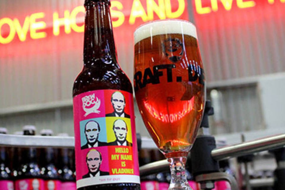 Cerveja debocha de Putin às vésperas de jogos de inverno
