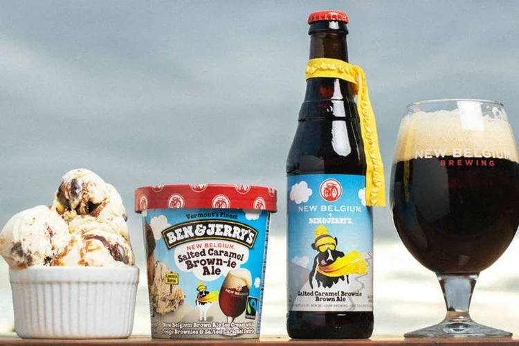 Novo sorvete de cerveja da marca Ben & Jerry's: caramelo, brownie e cerveja brown ale (Divulgação)