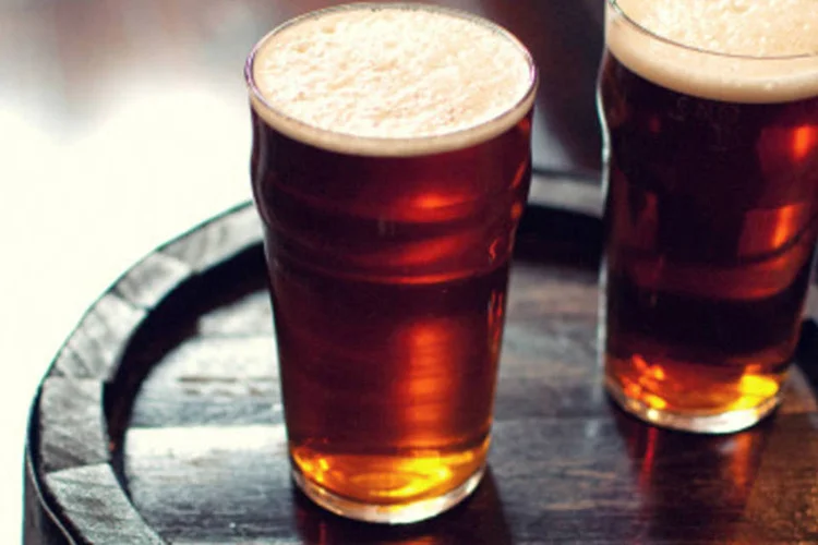 
	Cerveja: emissoras de r&aacute;dio e televis&atilde;o s&oacute; poder&atilde;o veicular propagandas dessas bebidas entre 21h e 6h
 (Getty Images)