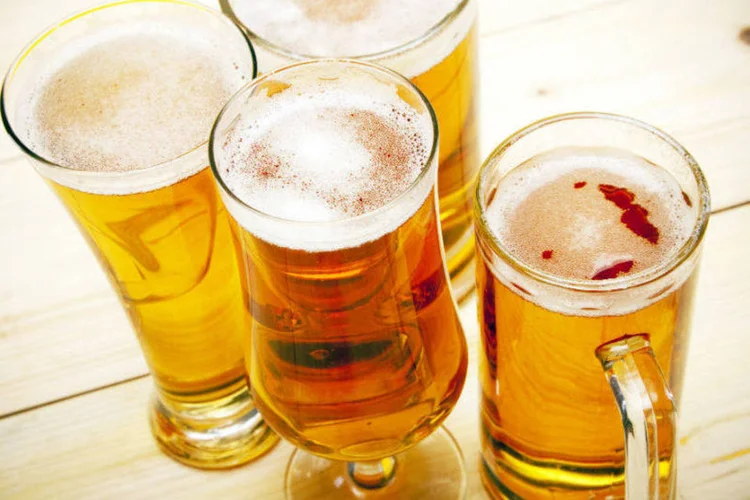 Cervejarias: acordo com o MPF prevê maior detalhamento dos ingredientes que compõem os produtos (Thinkstock/Reprodução)