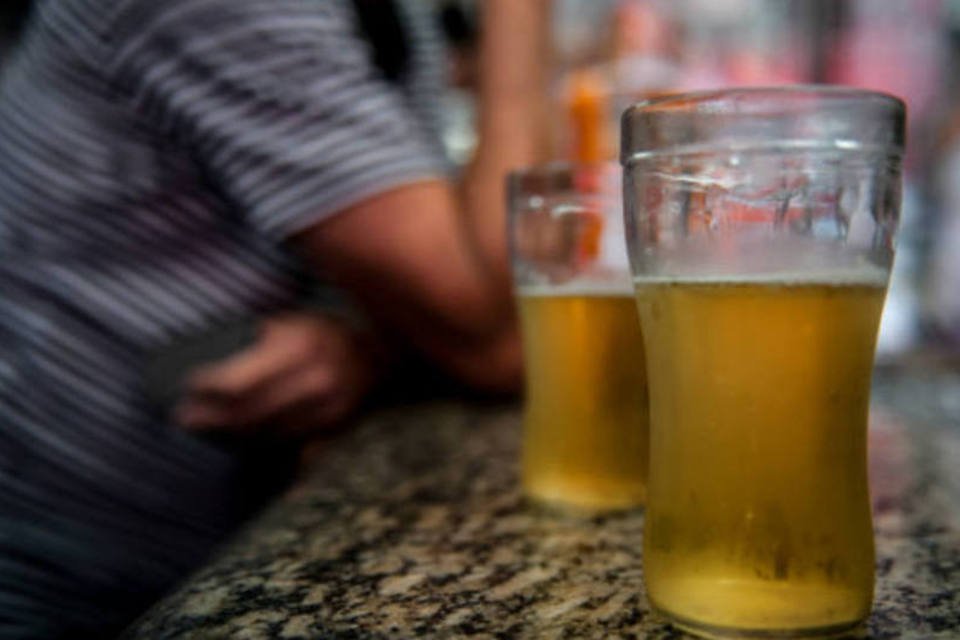 Consumo abusivo de álcool cresce 31,1% no Brasil em 6 anos