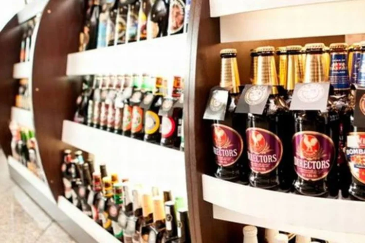Prateleiras do quiosque Mr. Beer: marca espera faturar R$ 6 milhões este ano (Divulgação)