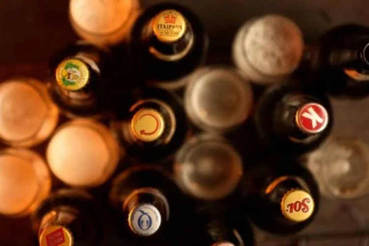 Desde 2003, o Conar desaprova que a publicidade de bebidas alcoólicas tenha como tema principal o apelo "sensual" (.)