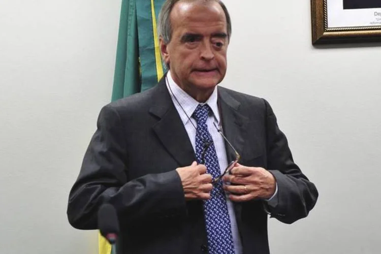 
	Cerver&oacute;: sobre Pasadena, ele disse que transa&ccedil;&atilde;o entre Petrobras e Astra Oil visava parceria
 (Antonio Cruz/Agência Brasil)