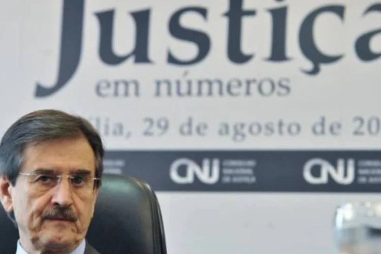 Peluso acatou o pedido do estado, lembrando que apenas 1,3 mil servidores teriam o reajuste em parcela única (Elza Fiuza/ABr)
