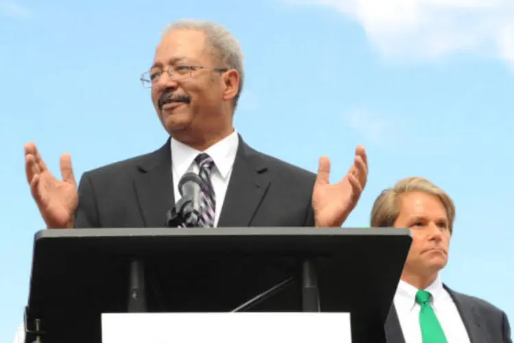 O congressista democrata Chaka Fattah: o político está supostamente envolvido em uma rede de fraude de grande alcance (Michael Buckner/Getty Images)