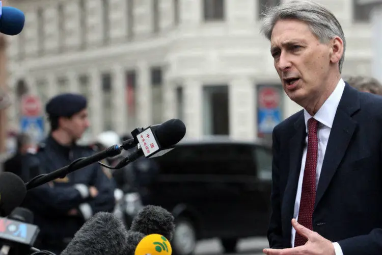 Chanceler britânico, Philip Hammond, durante entrevista coletiva (Heinz-Peter Bader/Reuters)