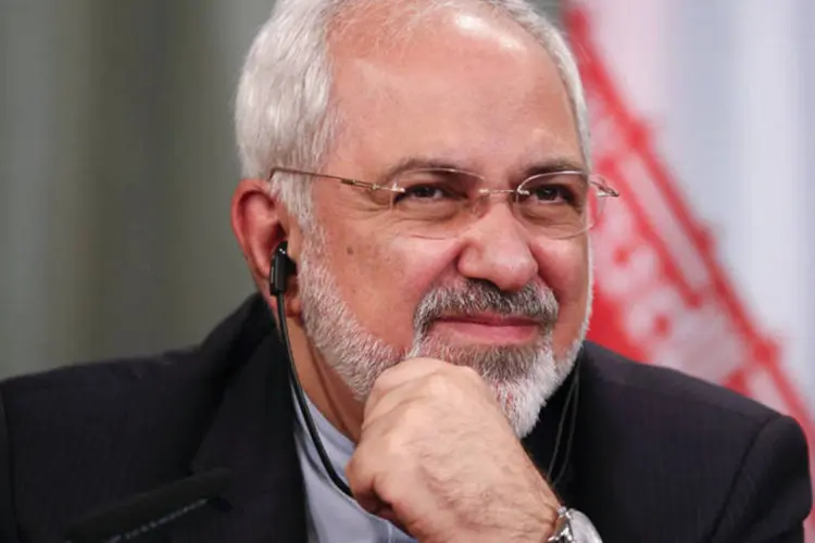 
	Chanceler iraniano Mohammad Javad Zarif em entrevista coletiva: acordo parecia iminente h&aacute; 24 horas
 (Maxim Zmeyev/Reuters)