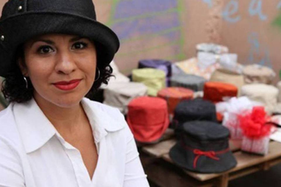 Empresária transforma paixão por chapéus em negócio