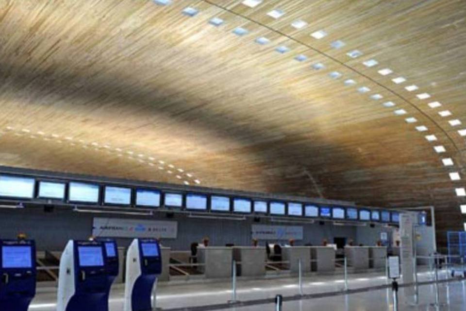 Assinado acordo para acabar com greve em Aeroporto Charles de Gaulle