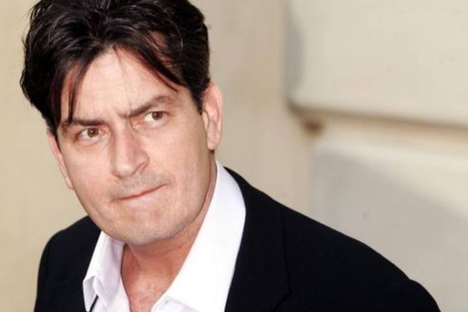 Charlie Sheen pede o fim de 'Two and a Half Men'