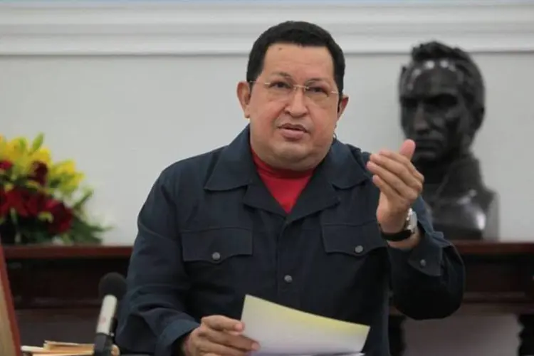 
	O presidente venezuelano, Hugo Ch&aacute;vez: chanceler pediu ao l&iacute;der opositor Henrique Capriles&nbsp;&quot;deixar seu desespero&quot;&nbsp;pela presid&ecirc;ncia
 (AFP)