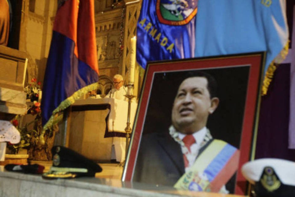 Médicos acreditam que câncer de Chávez é terminal