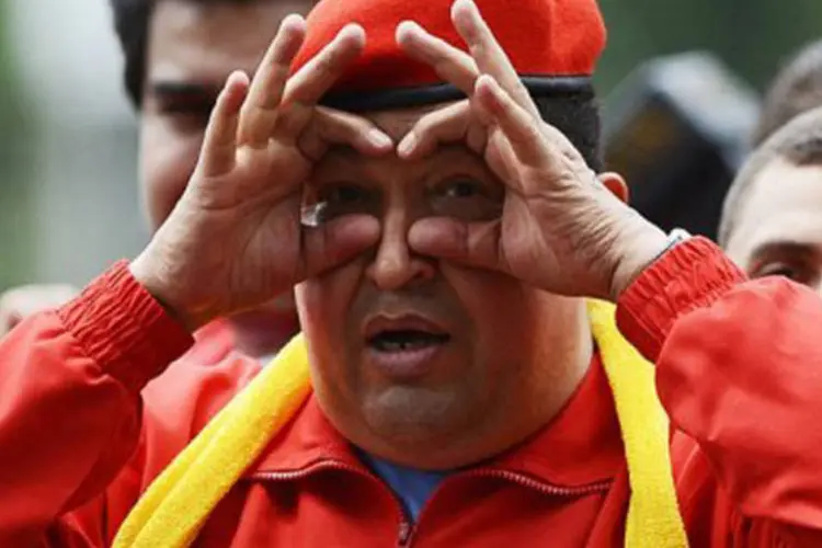 Hugo Chavez: ''Presidente Hugo Chávez concentrou o poder no Executivo, solapando deliberadamente a independência das demais instituições, disse o diretor para as Américas da HRW (©AFP / Juan Barreto)