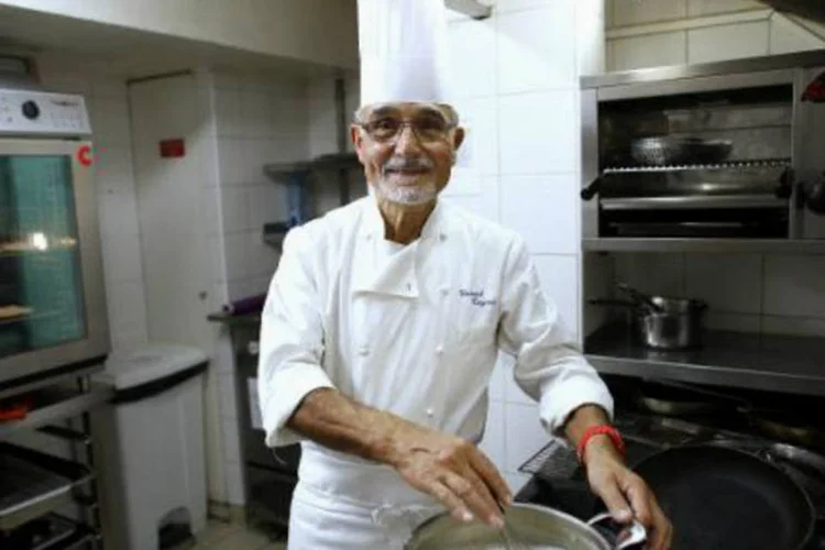 O chef francês Gerard Cagna: comunicado assinado por ele e outros profissionais rejeita a banalização do assédio (Thomas Samson/AFP)