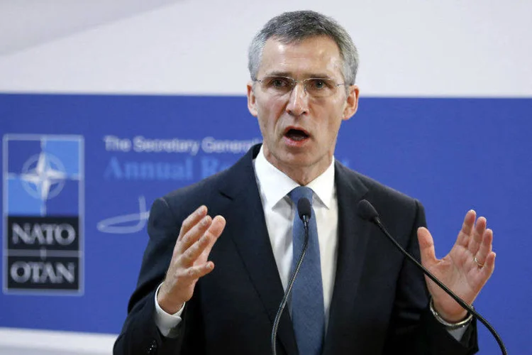 
	Jens Stoltenberg: O secret&aacute;rio geral afirmou nesta que a Alian&ccedil;a Atl&acirc;ntica aprovar&aacute; esta semana um plano para duplicar o tamanho de sua for&ccedil;a de interven&ccedil;&atilde;o r&aacute;pida
 (Francois Lenoir/Reuters)