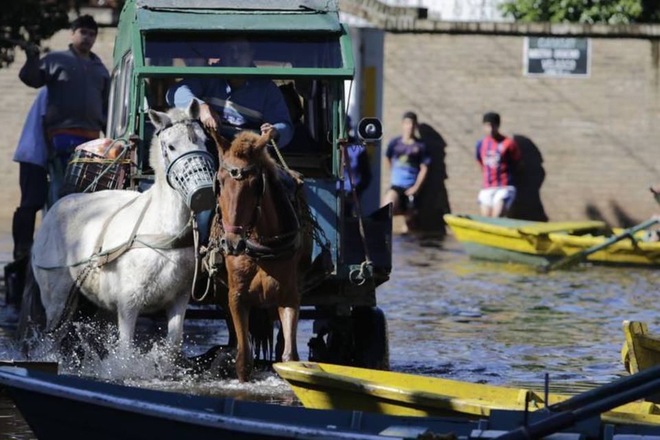 Rio Paraguai sobe mais e chega aos 7,19 metros em Assunção