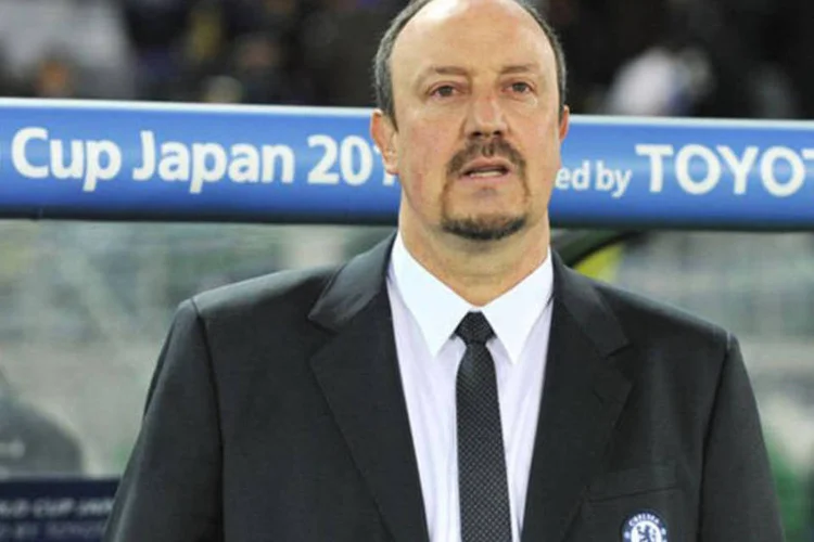 
	Rafael Ben&iacute;tez observa a partida contra o Monterrey: &quot;sab&iacute;amos que o Monterrey era uma boa equipe mas n&atilde;o sab&iacute;amos ser iria jogar bem contra o nosso time&quot;
 (Kazuhiro Nogi/AFP)
