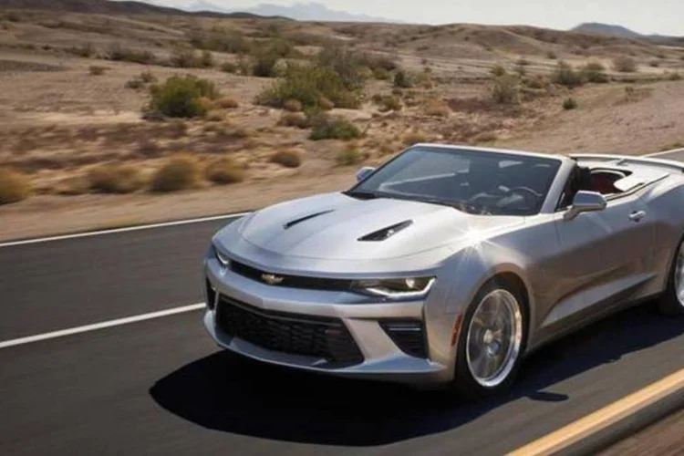 
	Segundo a Chevrolet, o carro mant&eacute;m perfil esportivo
 (Divulgação/Quatro Rodas)