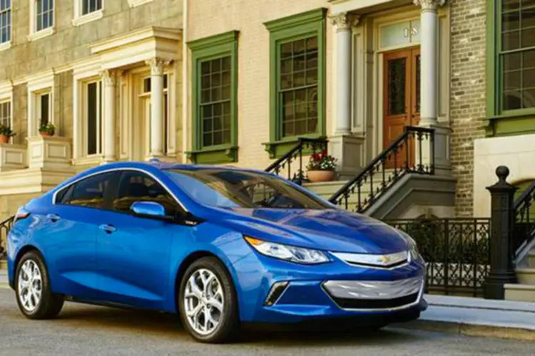 
	Chevrolet Volt 2016: o modelo acomoda apenas quatro pessoas
 (Divulgação)