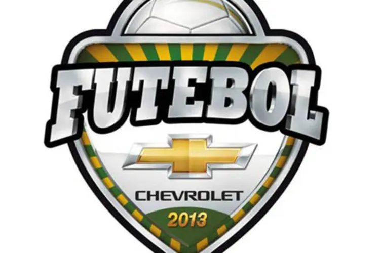
	Logo Futebol Chevrolet: alguns est&aacute;dios ter&atilde;o tamb&eacute;m um modelo Onix exposto durante os jogos
 (Divulgação)