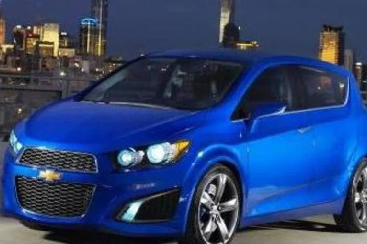 carro Chevrolet Aveo (.)