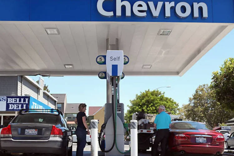 A Secretaria Estadual do Ambiente do Rio de Janeiro já havia anunciado que vai entrar com uma ação civil pública, exigindo da Chevron o pagamento de cerca de R$ 100 milhões (Getty Images)