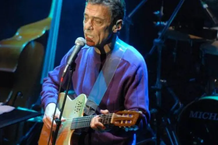 
	Chico Buarque: o compositor mostra simpatia pelo PT
 (Leonardo Marinho/Contigo)