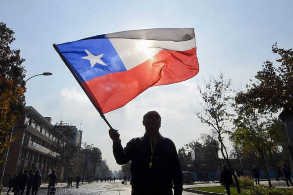 Homem morre em protesto contra presidente do Chile