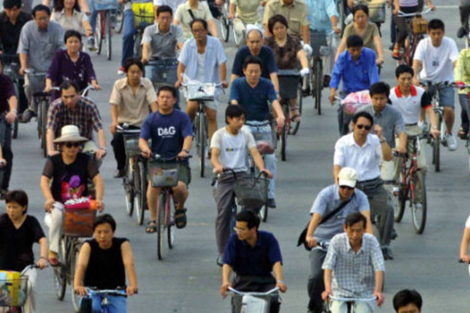 Cidade chinesa inaugura primeira ciclovia elevada do país