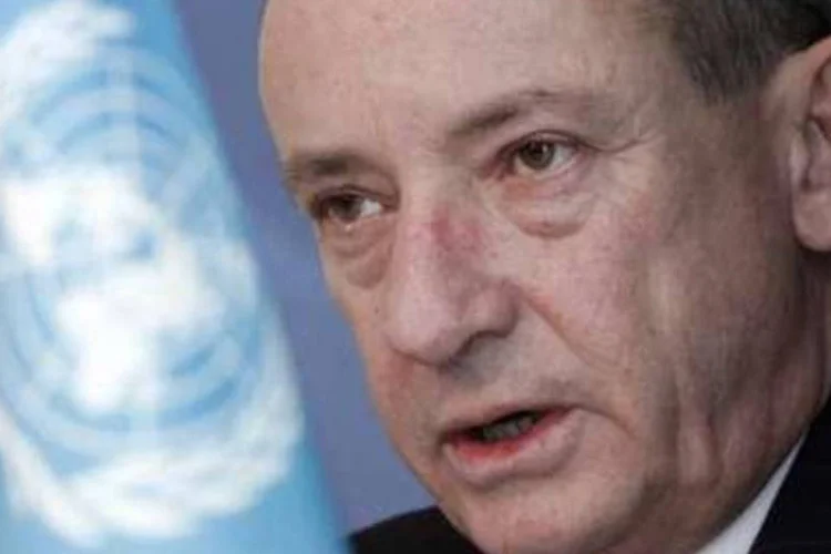 Yvo de Boer, chefe da ONU para assuntos climáticos: Europa, Japão e Estados Unidos cogitam usar instituições e mecanismos financeiros existentes para distribuir 30 bilhões de dólares em ajuda climática (.)